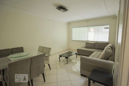 Sala de casa para alugar com 3 quartos, 250m² em Jardim Peri Peri, São Paulo