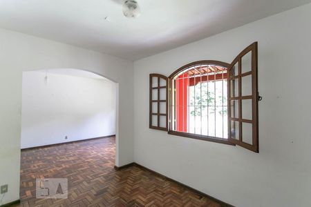 Sala de Estar de casa à venda com 3 quartos, 261m² em Alípio de Melo, Belo Horizonte