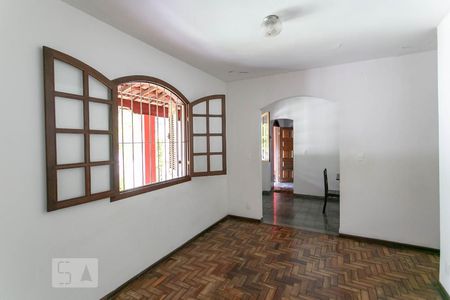 Sala de Estar de casa à venda com 3 quartos, 261m² em Alípio de Melo, Belo Horizonte