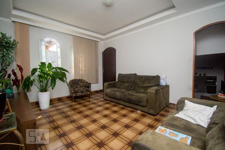 Sala de casa à venda com 4 quartos, 350m² em Picanço, Guarulhos