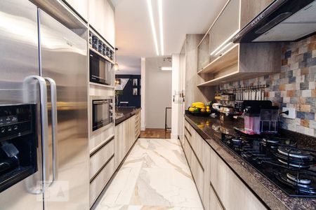 Cozinha de casa à venda com 3 quartos, 380m² em Jardim Avelino, São Paulo