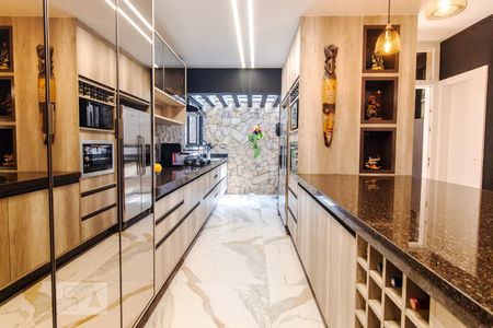 Cozinha de casa à venda com 3 quartos, 380m² em Jardim Avelino, São Paulo