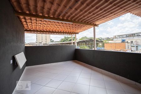 Casa à venda com 130m², 2 quartos e 2 vagas Casa à venda com 130m², 2 quartos e 2 vagasÁrea de Serviço