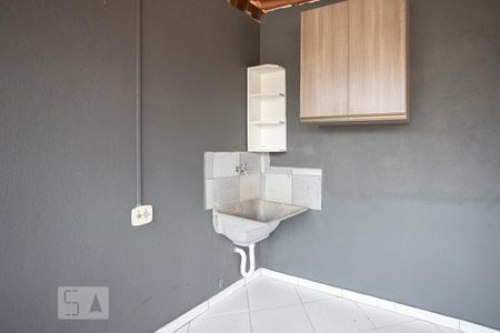 Casa à venda com 130m², 2 quartos e 2 vagas Casa à venda com 130m², 2 quartos e 2 vagasÁrea de Serviço