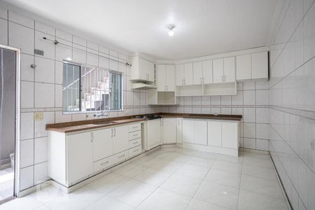 Casa à venda com 130m², 2 quartos e 2 vagas Casa à venda com 130m², 2 quartos e 2 vagasCozinha