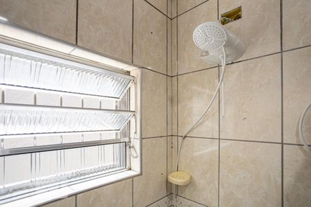 Casa à venda com 130m², 2 quartos e 2 vagas Casa à venda com 130m², 2 quartos e 2 vagasBanheiro