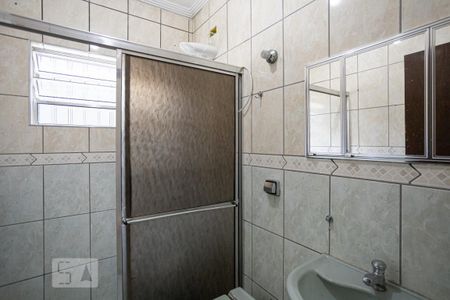Casa à venda com 130m², 2 quartos e 2 vagas Casa à venda com 130m², 2 quartos e 2 vagasBanheiro