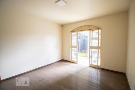 Sala 2 de casa para alugar com 4 quartos, 500m² em Setor Marista Sul, Goiânia