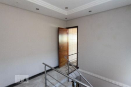 Casa para alugar com 224m², 5 quartos e 2 vagas Casa para alugar com 224m², 5 quartos e 2 vagasHall dos Quartos