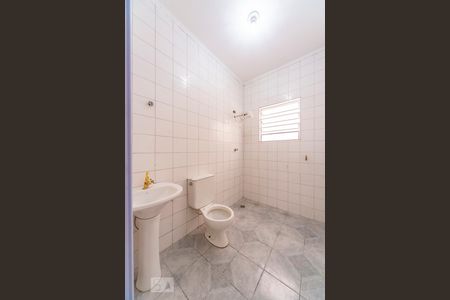 Banheiro de casa para alugar com 1 quarto, 37m² em Parque Novo Oratório, Santo André