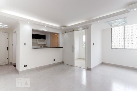 Sala de apartamento para alugar com 3 quartos, 70m² em Barro Branco (zona Norte), São Paulo