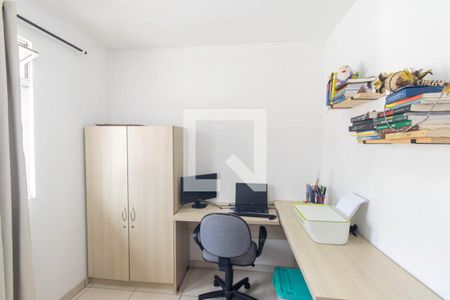 Quarto 1 de apartamento para alugar com 2 quartos, 53m² em Campo de Santana, Curitiba