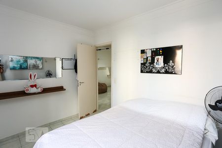 Quarto 1 de apartamento para alugar com 2 quartos, 54m² em Vila Andrade, São Paulo