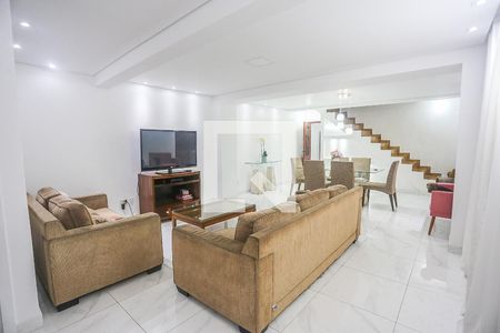Sala de Estar de casa para alugar com 3 quartos, 220m² em Jardim Sarah, São Paulo