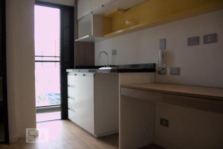 Quarto -Cozinha de kitnet/studio para alugar com 1 quarto, 12m² em Campos Elíseos, São Paulo