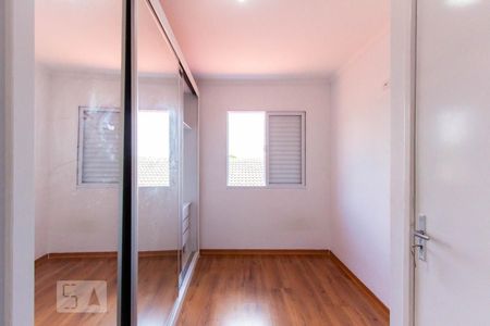 Quarto 1 de casa para alugar com 2 quartos, 57m² em Recanto Arco Verde, Cotia