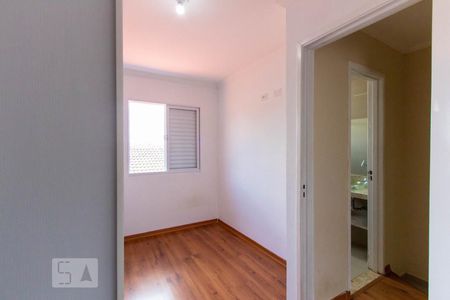 Quarto 1 de casa para alugar com 2 quartos, 57m² em Recanto Arco Verde, Cotia