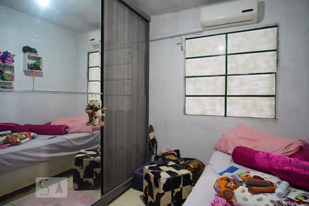 Quarto 2 de casa para alugar com 2 quartos, 200m² em Guajuviras, Canoas