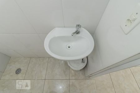 Banheiro  de casa para alugar com 1 quarto, 35m² em Vila Campestre, São Paulo