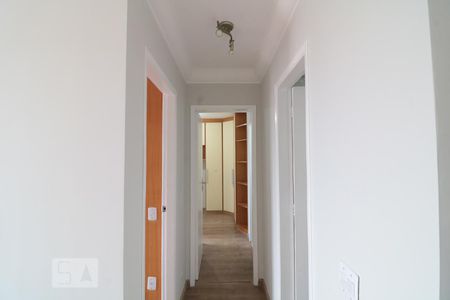 Corredor de acesso aos quartos de apartamento para alugar com 2 quartos, 68m² em Tatuapé, São Paulo