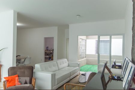 Sala de casa para alugar com 5 quartos, 243m² em Jardim do Mar, São Bernardo do Campo