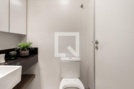 Banheiro de kitnet/studio para alugar com 1 quarto, 30m² em Indianópolis, São Paulo