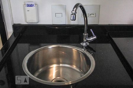 Cozinha de apartamento para alugar com 1 quarto, 35m² em Indianópolis, São Paulo