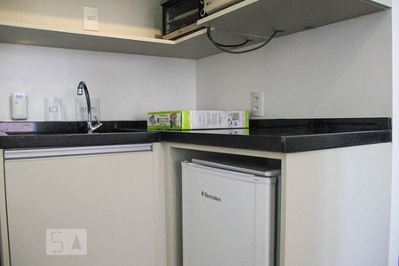 Cozinha de apartamento para alugar com 1 quarto, 35m² em Indianópolis, São Paulo