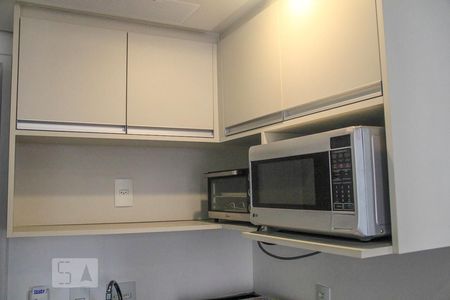 Cozinha de apartamento para alugar com 1 quarto, 35m² em Indianópolis, São Paulo