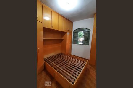 Quarto 1 de casa para alugar com 3 quartos, 200m² em Jardim Angela (zona Leste), São Paulo