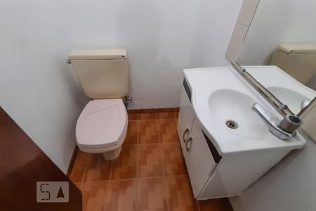 Banheiro de casa para alugar com 3 quartos, 200m² em Jardim Angela (zona Leste), São Paulo