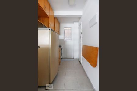 Cozinha de apartamento para alugar com 1 quarto, 26m² em República, São Paulo