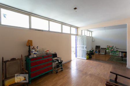Sala de casa à venda com 5 quartos, 320m² em Cachoeirinha, Belo Horizonte