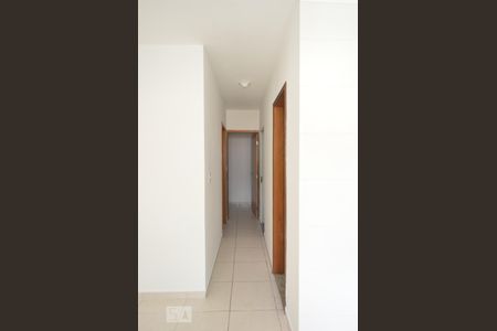 Corredor de kitnet/studio para alugar com 1 quarto, 34m² em Penha de França, São Paulo