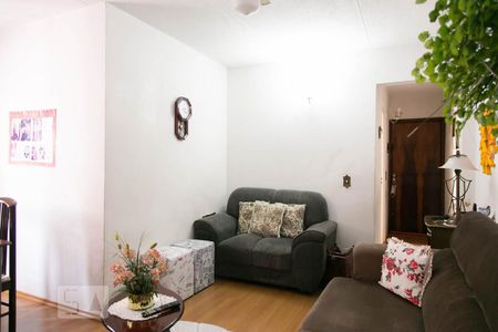 Sala de apartamento à venda com 3 quartos, 70m² em Itaquera - E Carvalho , São Paulo