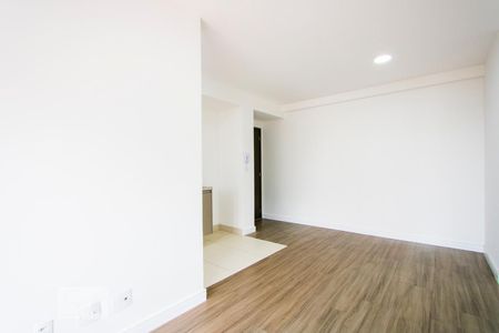 Sala de kitnet/studio para alugar com 1 quarto, 42m² em Campestre, Santo André