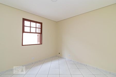 Quarto 2 de casa para alugar com 2 quartos, 170m² em Vila Ema, São Paulo