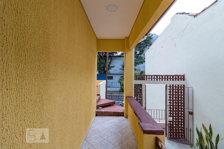 Vista de casa para alugar com 2 quartos, 170m² em Vila Ema, São Paulo