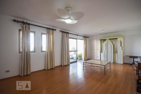 Sala de apartamento à venda com 4 quartos, 165m² em Vila Suzana, São Paulo