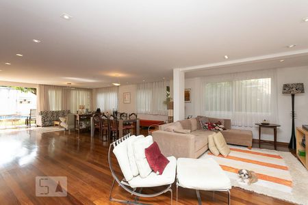 Sala de casa à venda com 3 quartos, 285m² em Sumaré, São Paulo