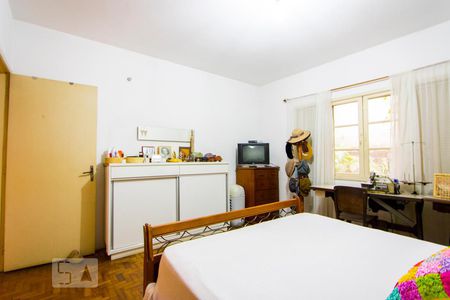 Casa 1 - Quarto 1 de casa à venda com 4 quartos, 214m² em Utinga, Santo André