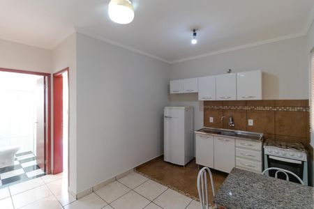 Sala e Cozinha de kitnet/studio para alugar com 1 quarto, 35m² em Cidade Universitária, Campinas