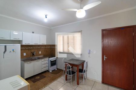 Sala e Cozinha de kitnet/studio para alugar com 1 quarto, 35m² em Cidade Universitária, Campinas