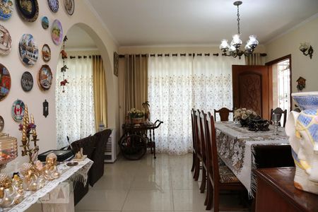 Sala  de casa à venda com 4 quartos, 200m² em Vila Sônia, São Paulo