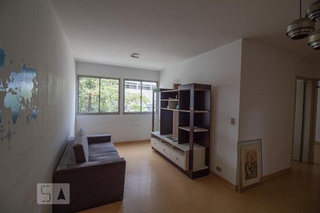 Sala de apartamento para alugar com 2 quartos, 74m² em Chácara Santo Antônio (zona Sul), São Paulo