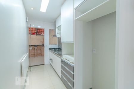Cozinha de casa de condomínio para alugar com 3 quartos, 92m² em Residencial Center Ville, Goiânia
