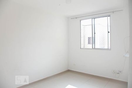 Sala de apartamento para alugar com 2 quartos, 45m² em Vila Nova Curuçá, São Paulo