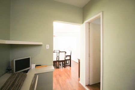 Sala de TV de apartamento para alugar com 3 quartos, 135m² em Itaim Bibi, São Paulo