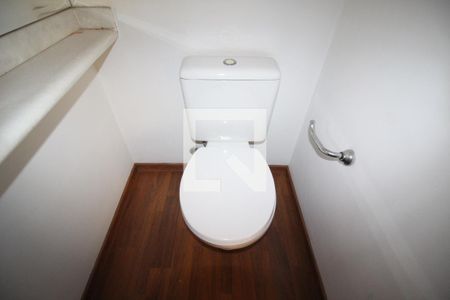 Lavabo de apartamento à venda com 3 quartos, 135m² em Itaim Bibi, São Paulo