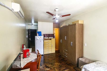 Sala/Quarto de kitnet/studio à venda com 1 quarto, 26m² em Centro Histórico, Porto Alegre